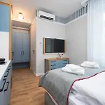 Hello Апартаменты *